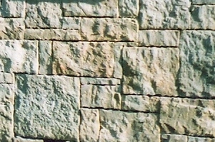 Λακκώματος Ορθογωνισμένη Ξερολιθά με Μασιφ Πέτρινα Πρεκάκια